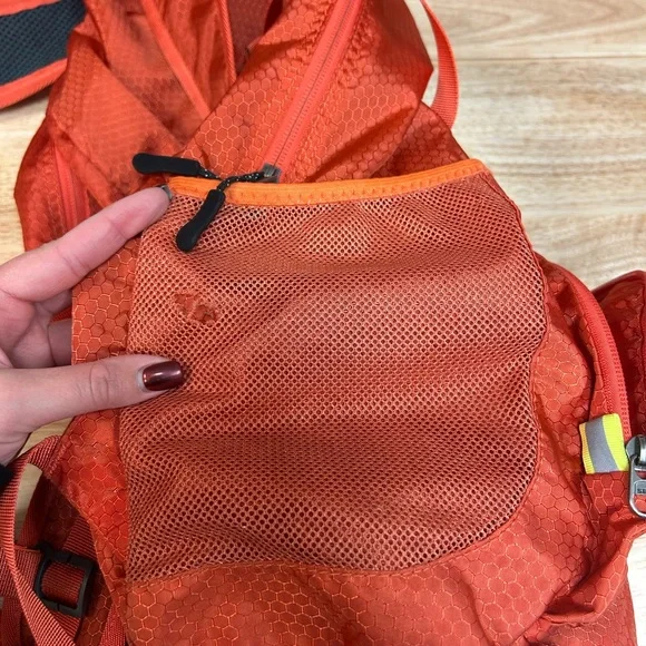 Neekfox 35L hiking travel backpack - Picture 8 of 11